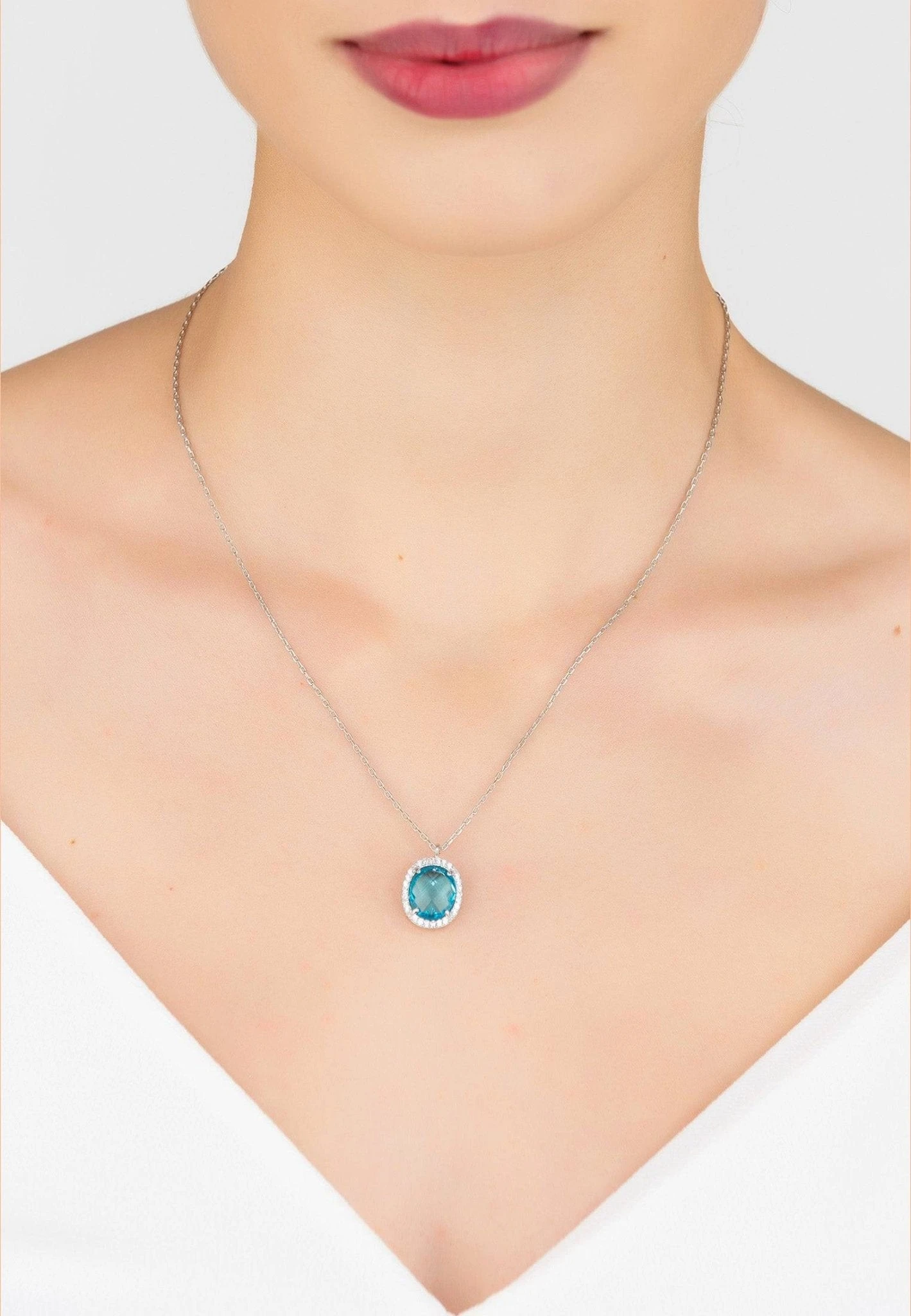 Latelita Beatrice Oval Gemstone Pendant Necklace Silver Blue Topaz Hydro 2 Latelita Beatrice Oval Gemstone Pendant Necklace Silver Blue Topaz Hydro - Image 2