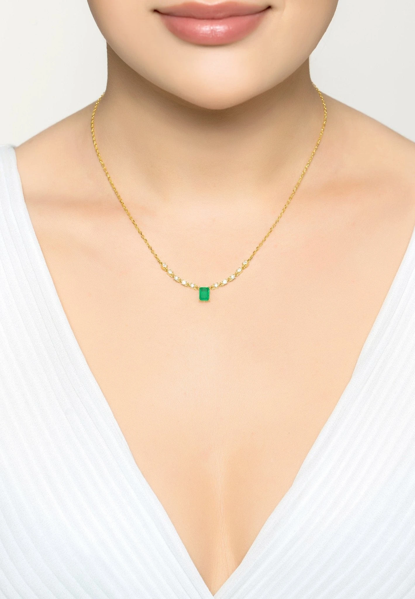 Latelita Claudia Gemstone Pendant Necklace Gold Colombian Emerald 2 Latelita Claudia Gemstone Pendant Necklace Gold Colombian Emerald - Image 2