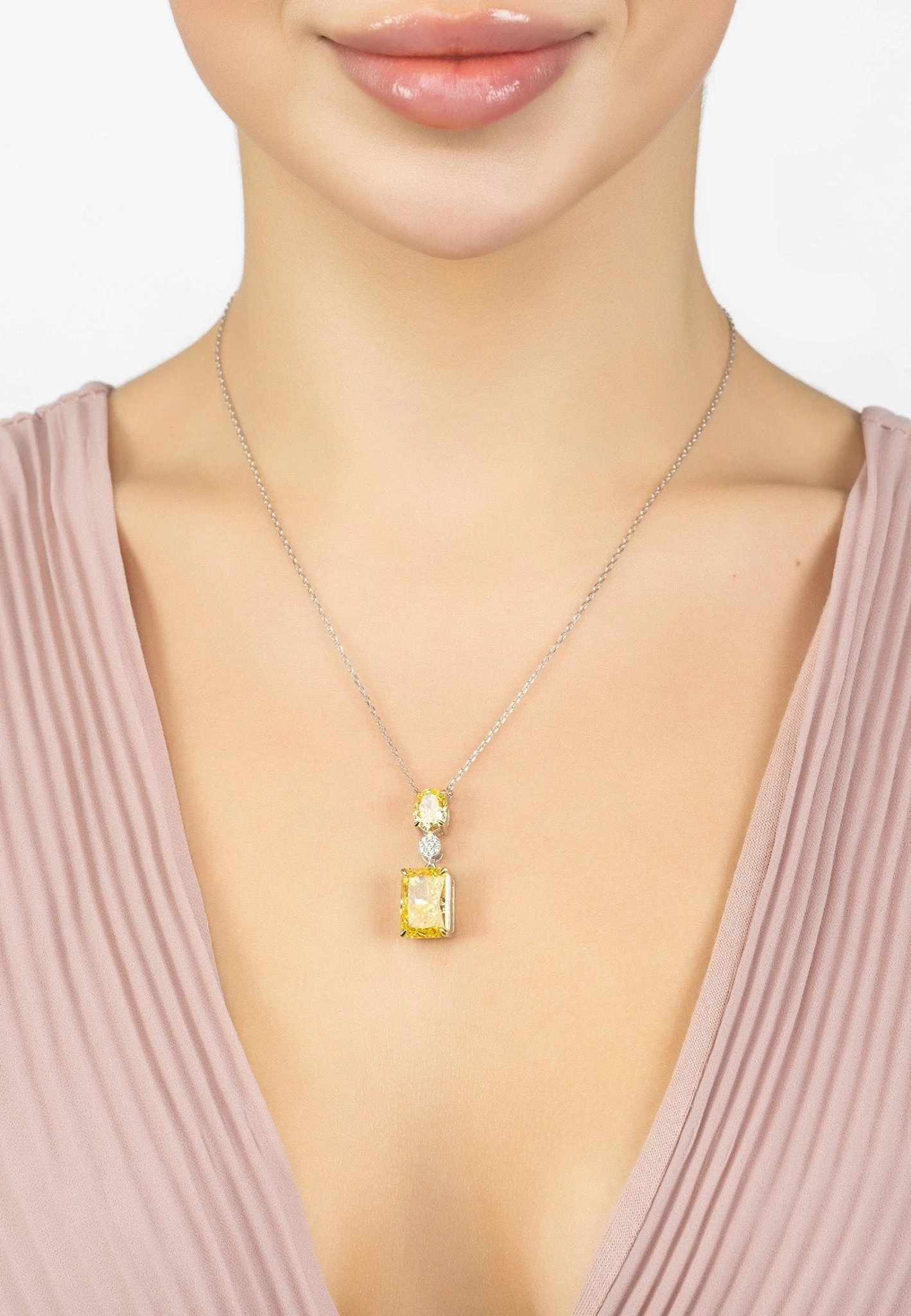 Latelita Constance Pendant Necklace Silver Lemon Topaz 2 Latelita Constance Pendant Necklace Silver Lemon Topaz - Image 2