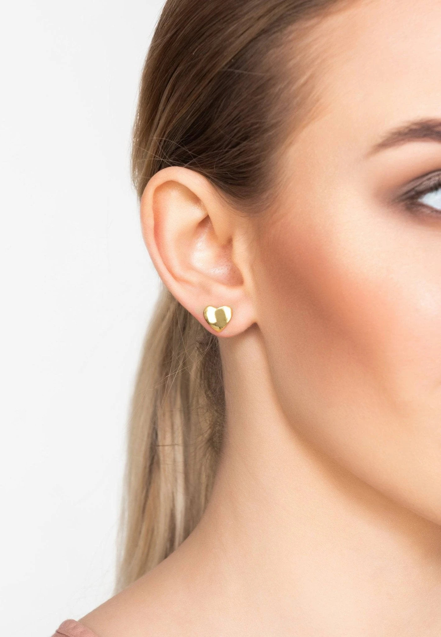 Latelita Cosmic Mini Heart Stud Earring 4 Latelita Cosmic Mini Heart Stud Earring - Image 4