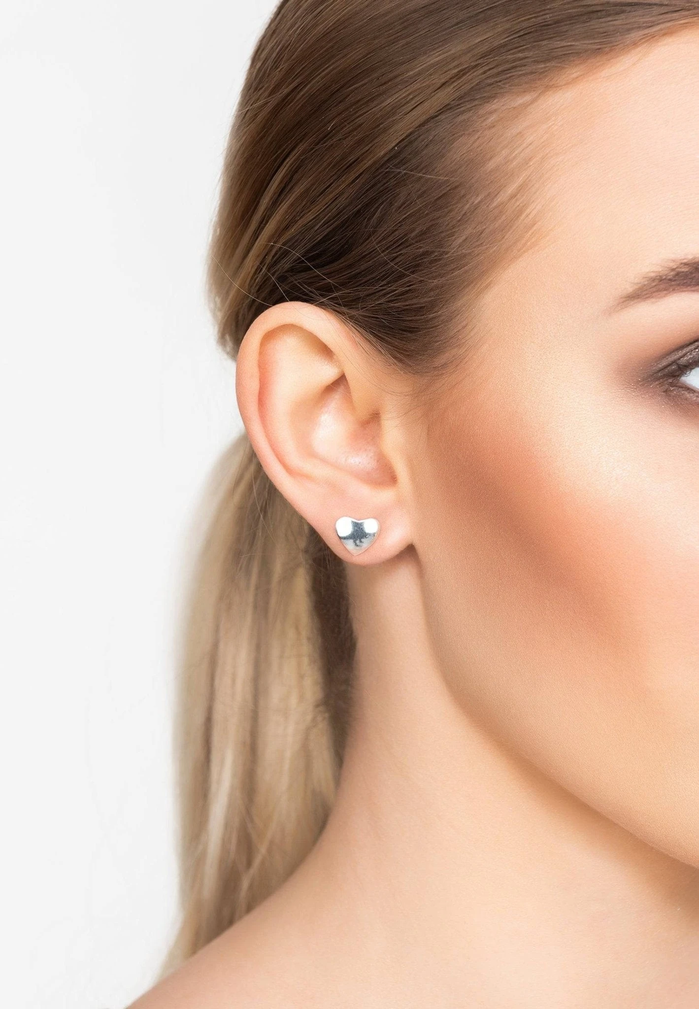 Latelita Cosmic Mini Heart Stud Earring 6 Latelita Cosmic Mini Heart Stud Earring - Image 6