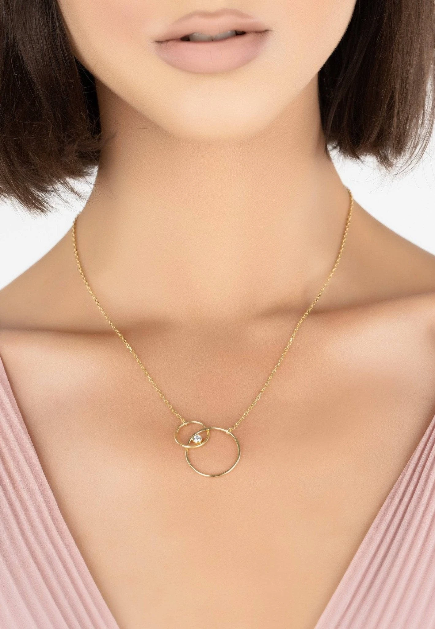 Latelita Linked Halo Circle Necklace Gold 2 Latelita Linked Halo Circle Necklace Gold - Image 2