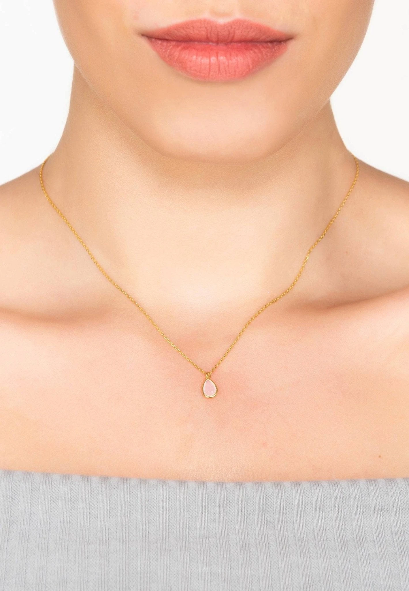 Latelita Pisa Mini Teardrop Necklace Gold Rose Quartz 3 Latelita Pisa Mini Teardrop Necklace Gold Rose Quartz - Image 3